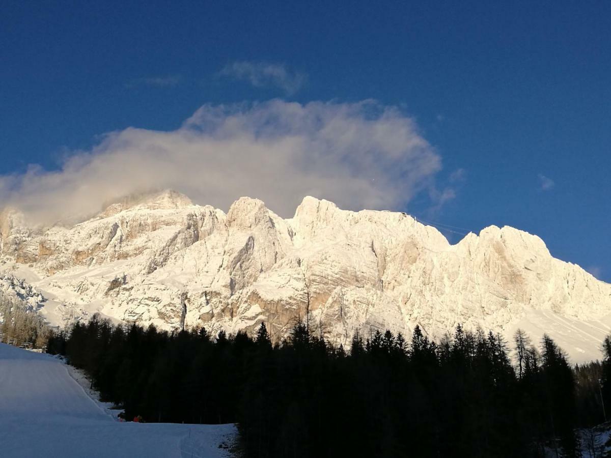 Daniela Apartment Cortina d'Ampezzo Exterior photo